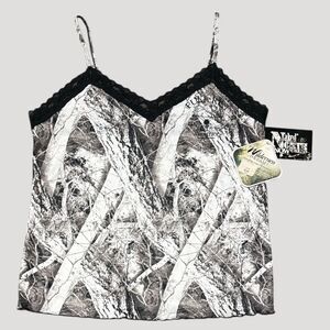 Wilderness Dreams Tank Top Women's XXL Black WhiteFull Rut Camouflage Ca…